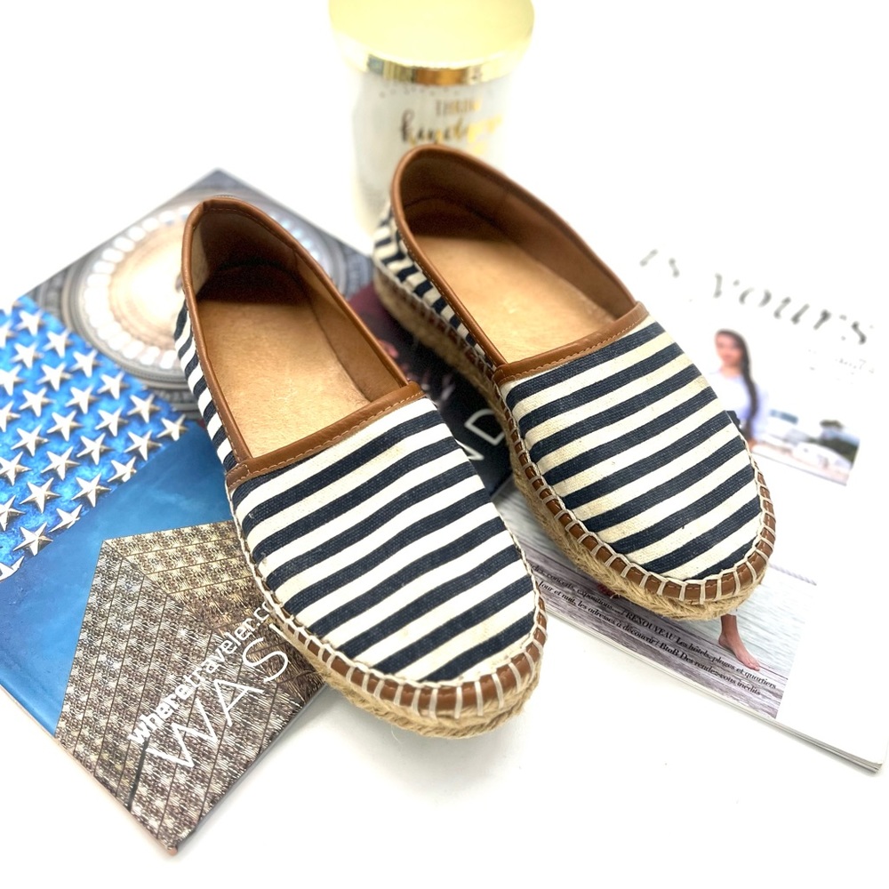 Woman Espadrille Slip-On blue and white Stripes!